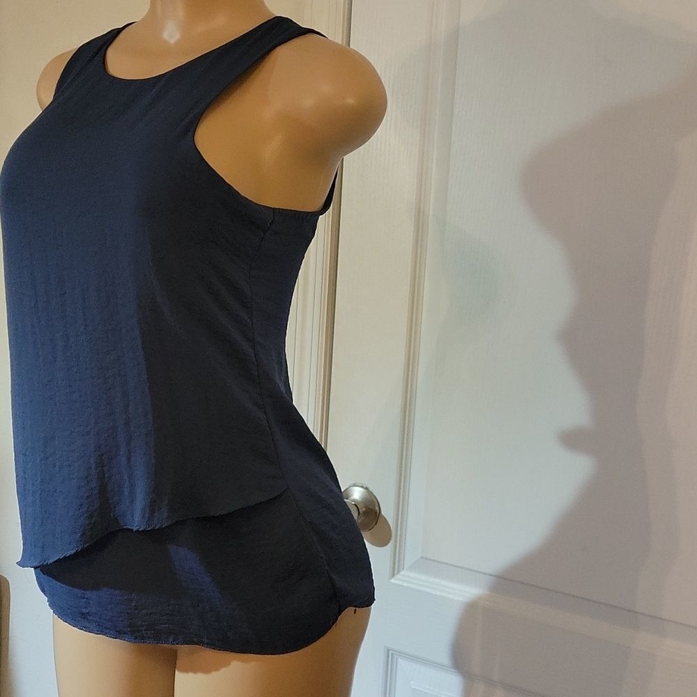 A.N.A NEW APPROACH SLEEVELESS ROUND NECKLINE ZIP CLOSURE TOP - Picture 5 of 15